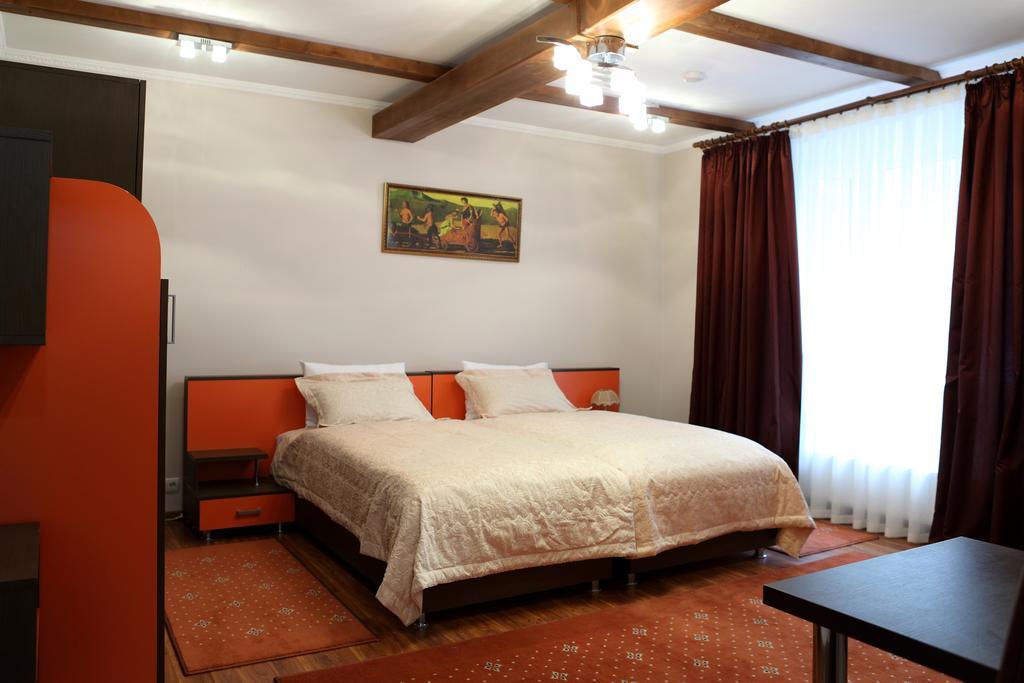 Hotel Bachus Кишинів Номер фото