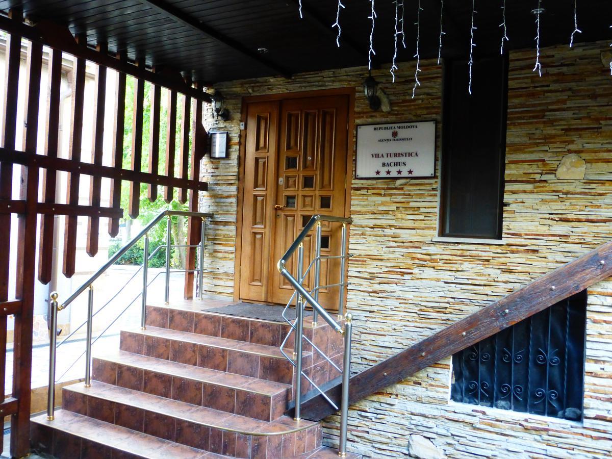 Hotel Bachus Кишинів Екстер'єр фото